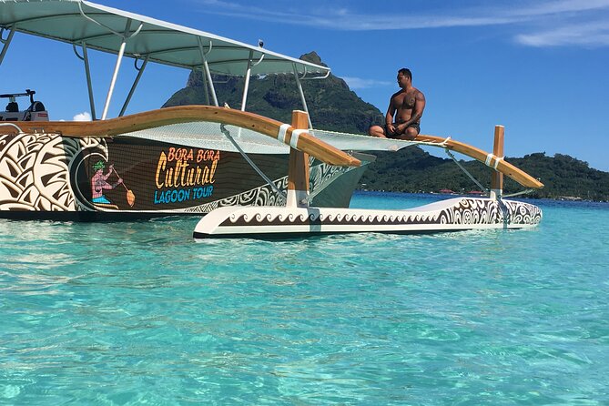 PRIVATE FULL DAY LAGOON TOUR - Bora Bora Cultural Lagoon Tour - Stingrays and black-tip sharks in the turquoise water