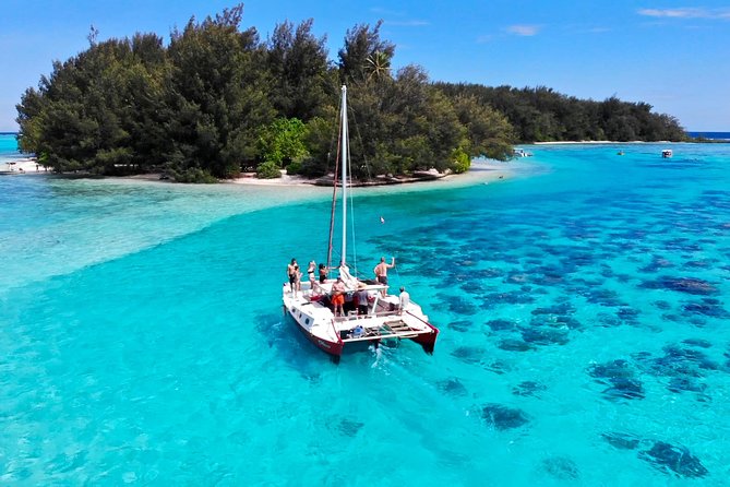 PRIVATE Full Day Tour : Moorea Snorkeling & Sailing on a Catamaran named Taboo - Sailing beyond Moorea’s reef
