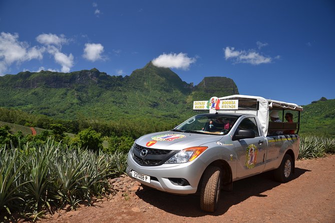 Private Morning Moorea 4WD Tour with Champagne - Magic Mountain and Moorea’s Two Famous Bays