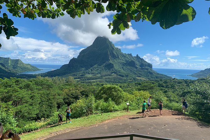 Private Morning Moorea 4WD Tour with Champagne - A Private Morning With Room to Adjust the Route