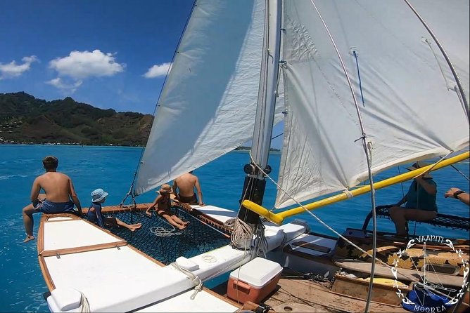 Private sailing adventure - Sailing, steering, and learning the old gestures