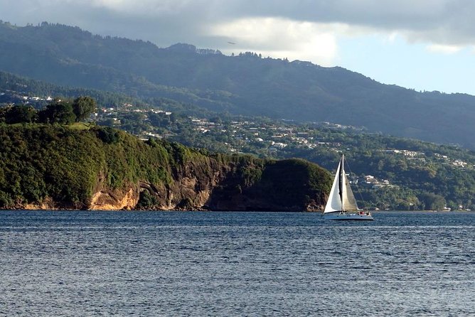 Private Tahiti Circle Island - Waterfalls, Black Sand & Views - Why the circle route works so well