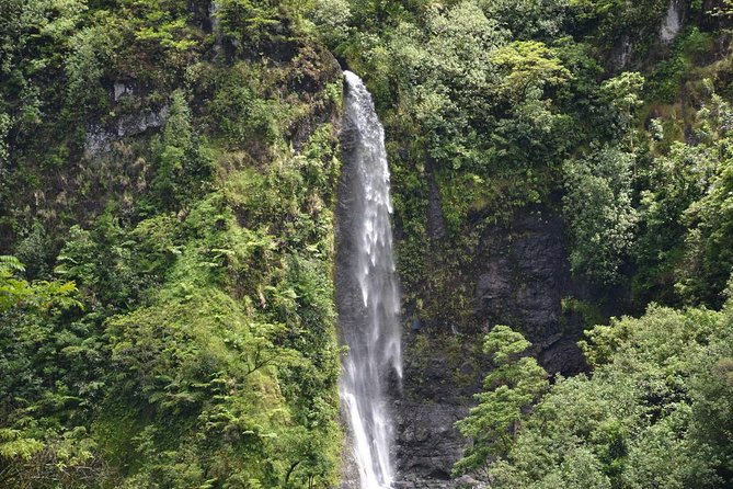 Private Tahiti Circle Island - Waterfalls, Black Sand & Views - Five hours, one van, and the value of $580