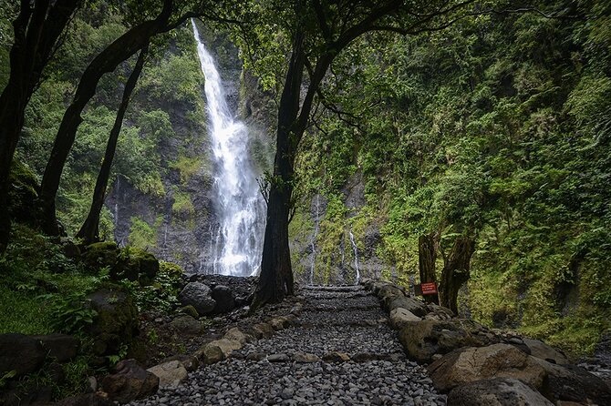 Private : Tahiti Museum & Circle Island Tour, Afternoon Tour (5h) - Taharuu Beach and Tahiti’s black sand coast