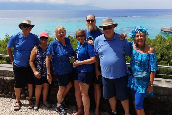 Scenic Shopping Tour from cruise ship - A useful Moorea shore excursion for shoppers and sightseers