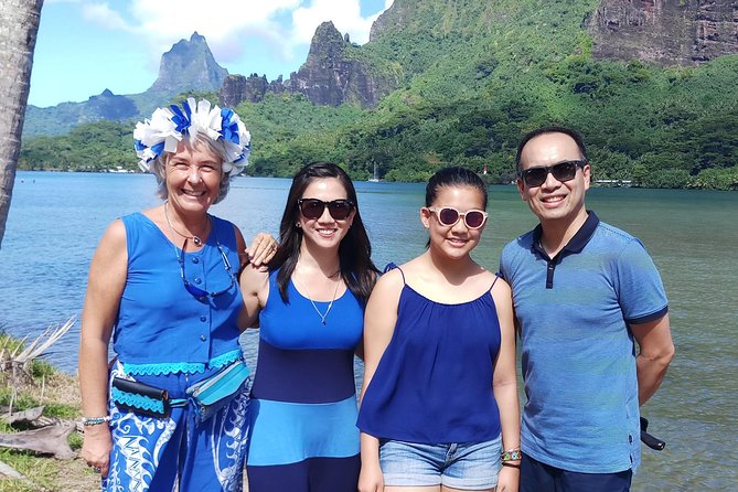 Scenic Shopping Tour from cruise ship - Belvedere Lookout and Moorea’s mountain interior