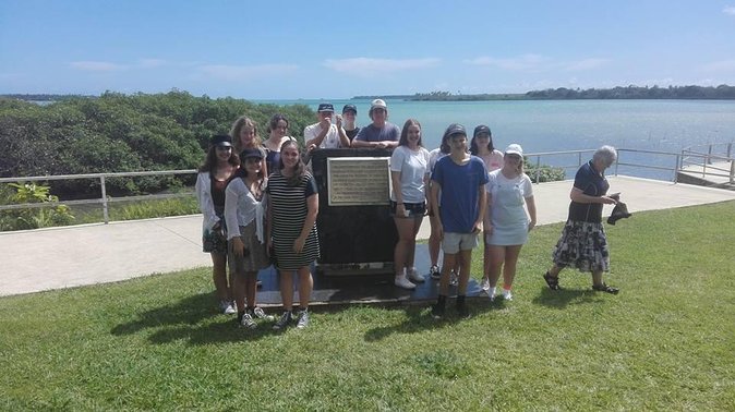 Shore Excursion: 3-Hour Tongatapu East Coast and Anahulu Cave Tour - Nukualofa’s royal sites keep the history close to town