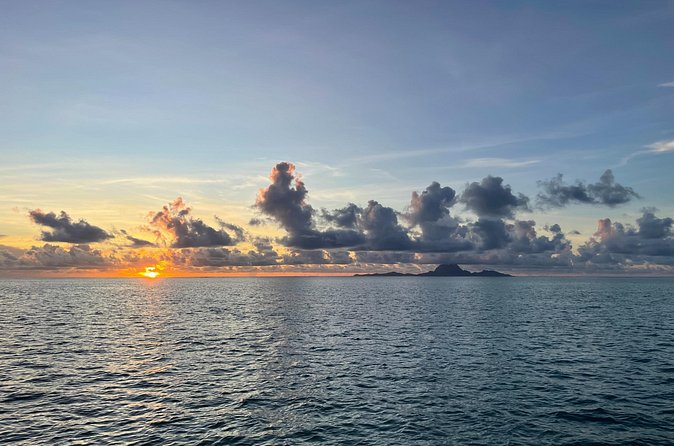 Sunset Cruise in Raiatea – Sailinity - Is $109.32 a fair price?