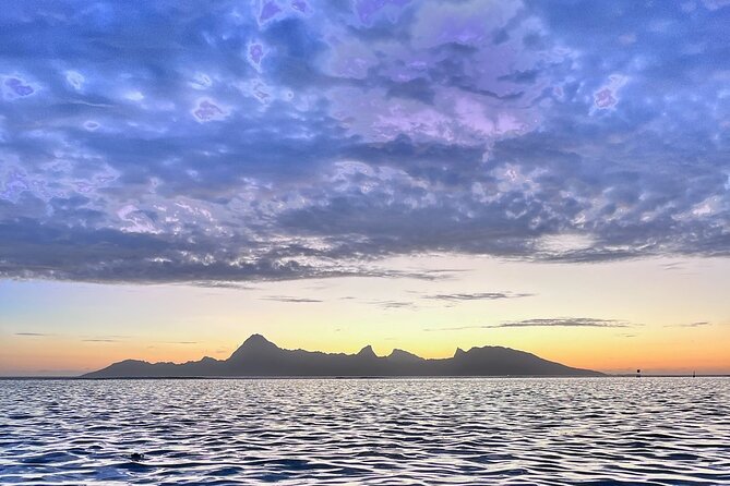 Sunset Cruise in Tahiti - The sunset swim with Moorea in view