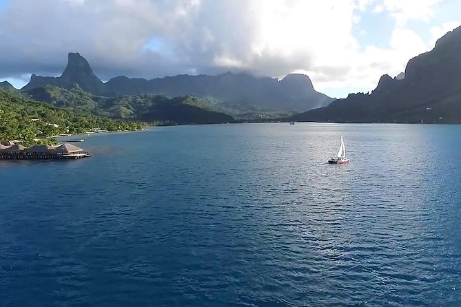 Sunset Cruise : Moorea Sailing on a Catamaran named Taboo - Who will enjoy this Moorea cruise most?