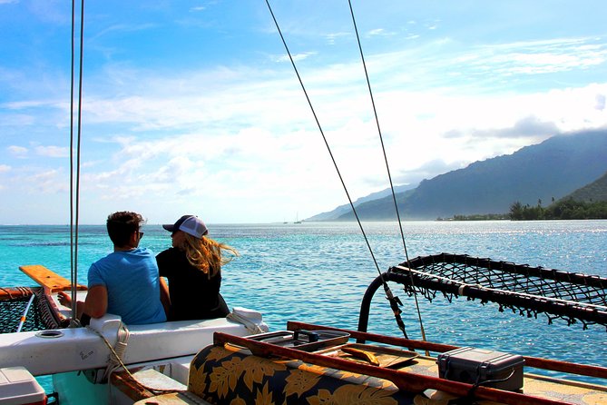 Sunset sailing - Meeting at Vaapiti Moorea at 3 p.m.