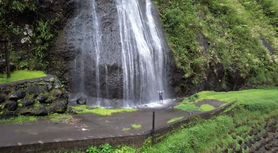 Tahiti E-bike, mtb, vtt Tour with Swimming and Lunch - Transport, equipment, and group size