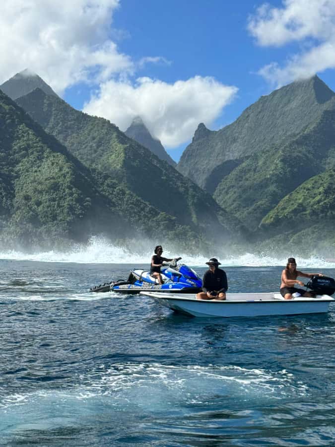 Tahiti: Unique Full Day West Coast, Combo Tour to Teahupoo - Water Gardens of Vaipahi and the easiest nature stop
