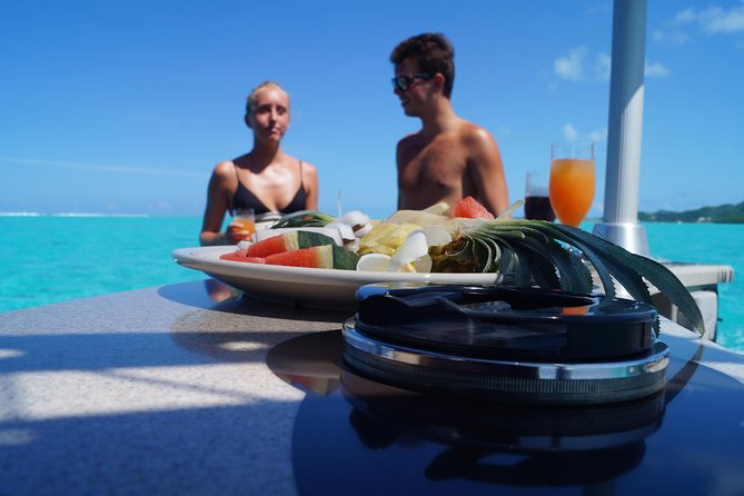 Toa Boat Bora Bora Private Lagoon Tour On Entertainer Bar Boat - What I think of the $575 price