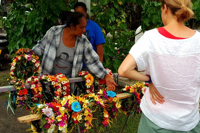 Unique Tahiti tour to Teahupoo, small group, full day combo tour - Key points before you book