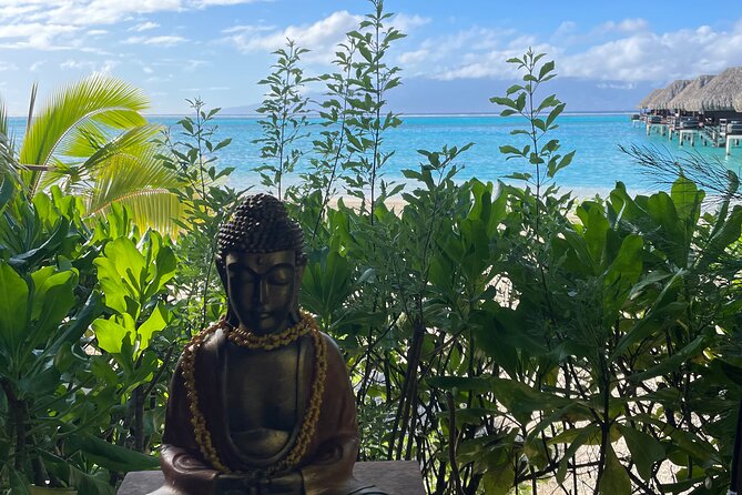 Yoga at sunrise at Sofitel Moorea, overlooking Tahiti - What the 7:15 am class is like